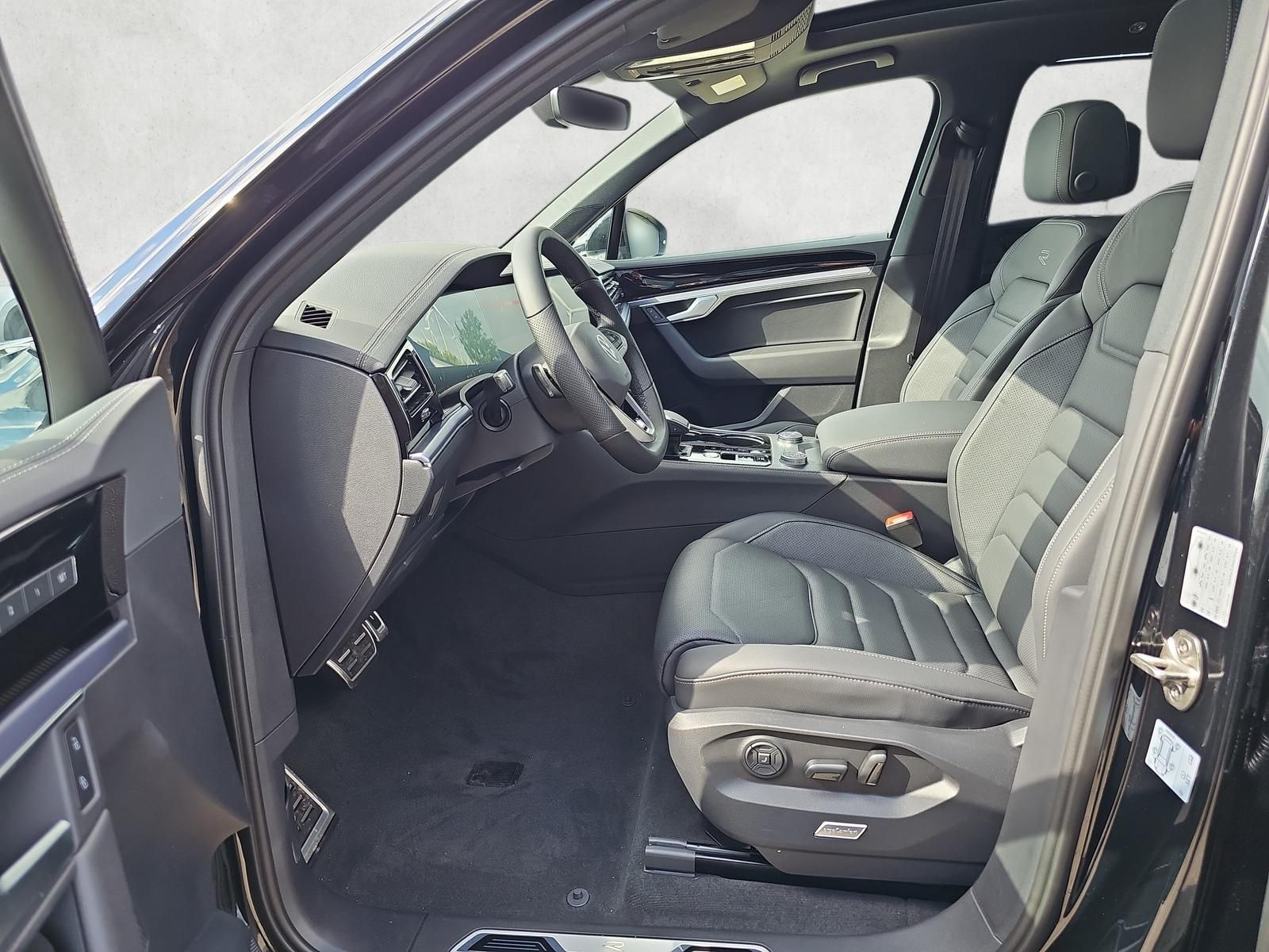 Volkswagen Touareg R-Line 3.0 V6 TDI 4Motion / Pano / 360Gr