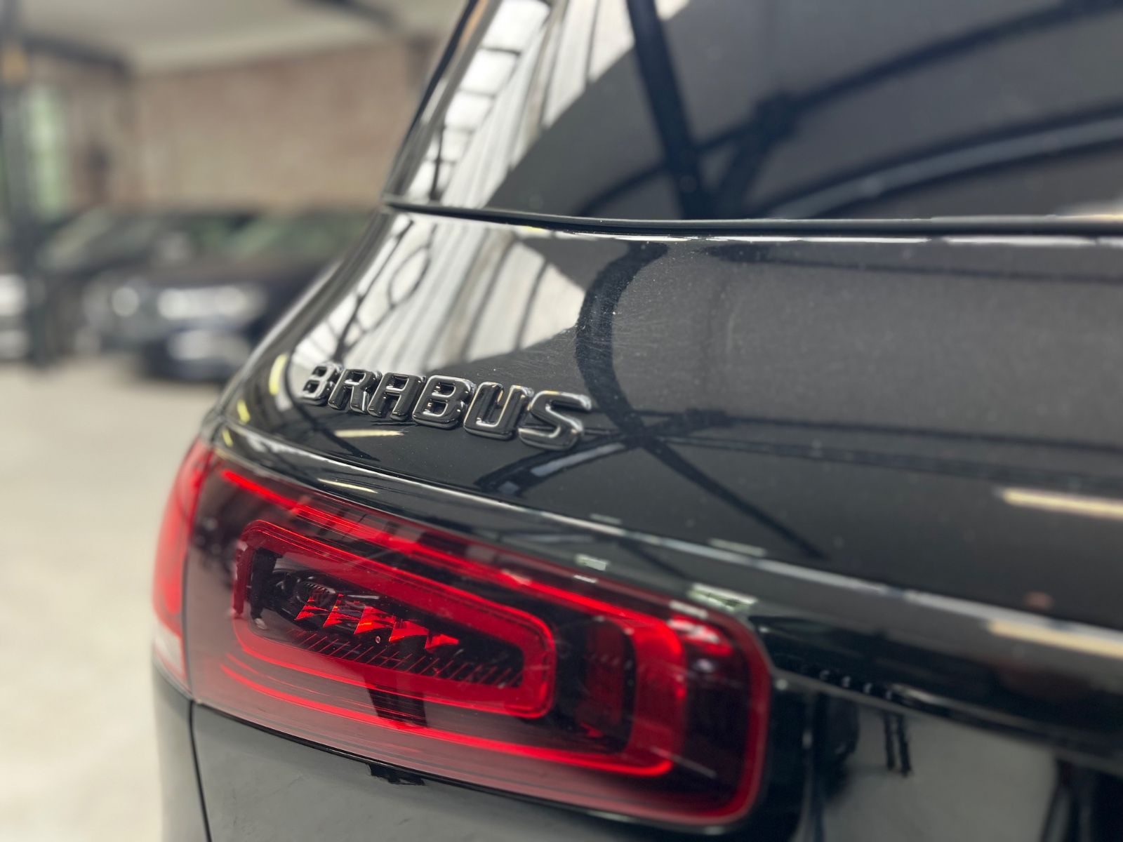 Mercedes-Benz GLS 63 AMG 4Matic+ *BRABUS 700* - Samsaru's Car Outlet