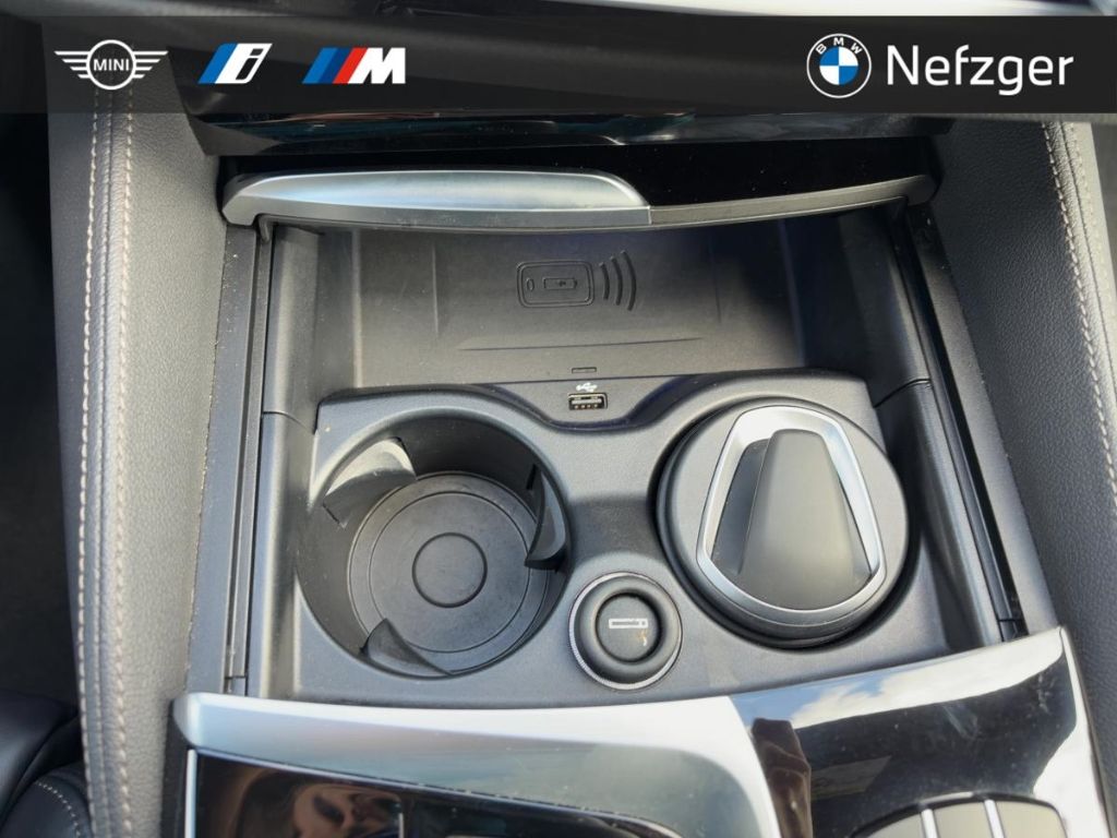 BMW 540 i xDrive Touring M Sport Head-Up Park-Assist