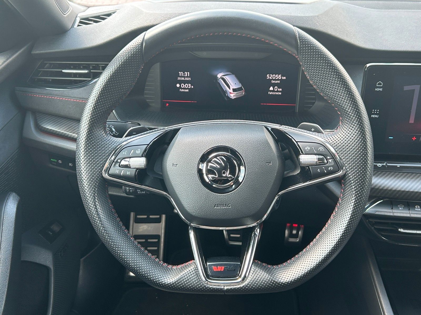 Skoda OCTAVIA Combi RS Plus - Samsaru's Car Outlet