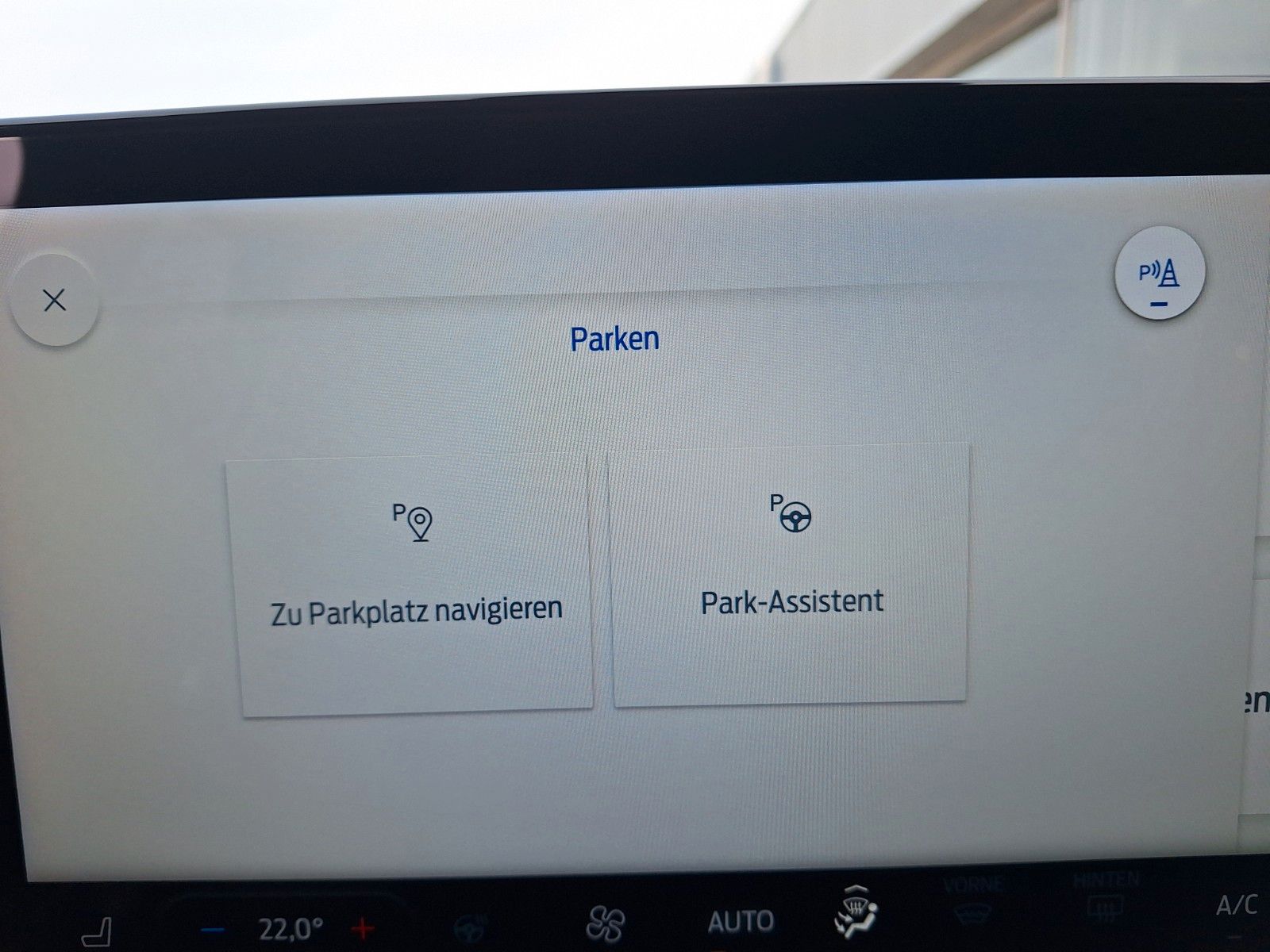 Ford Focus Turnier ST-Line X AHK NAVI LED PDC RFK LMF