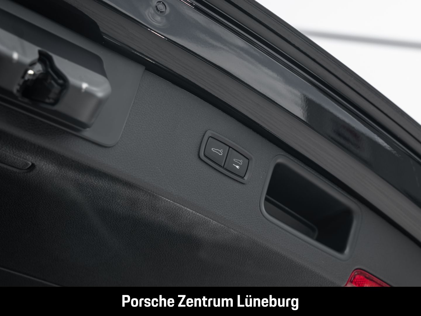 Porsche Macan GTS - Samsaru's Car Outlet