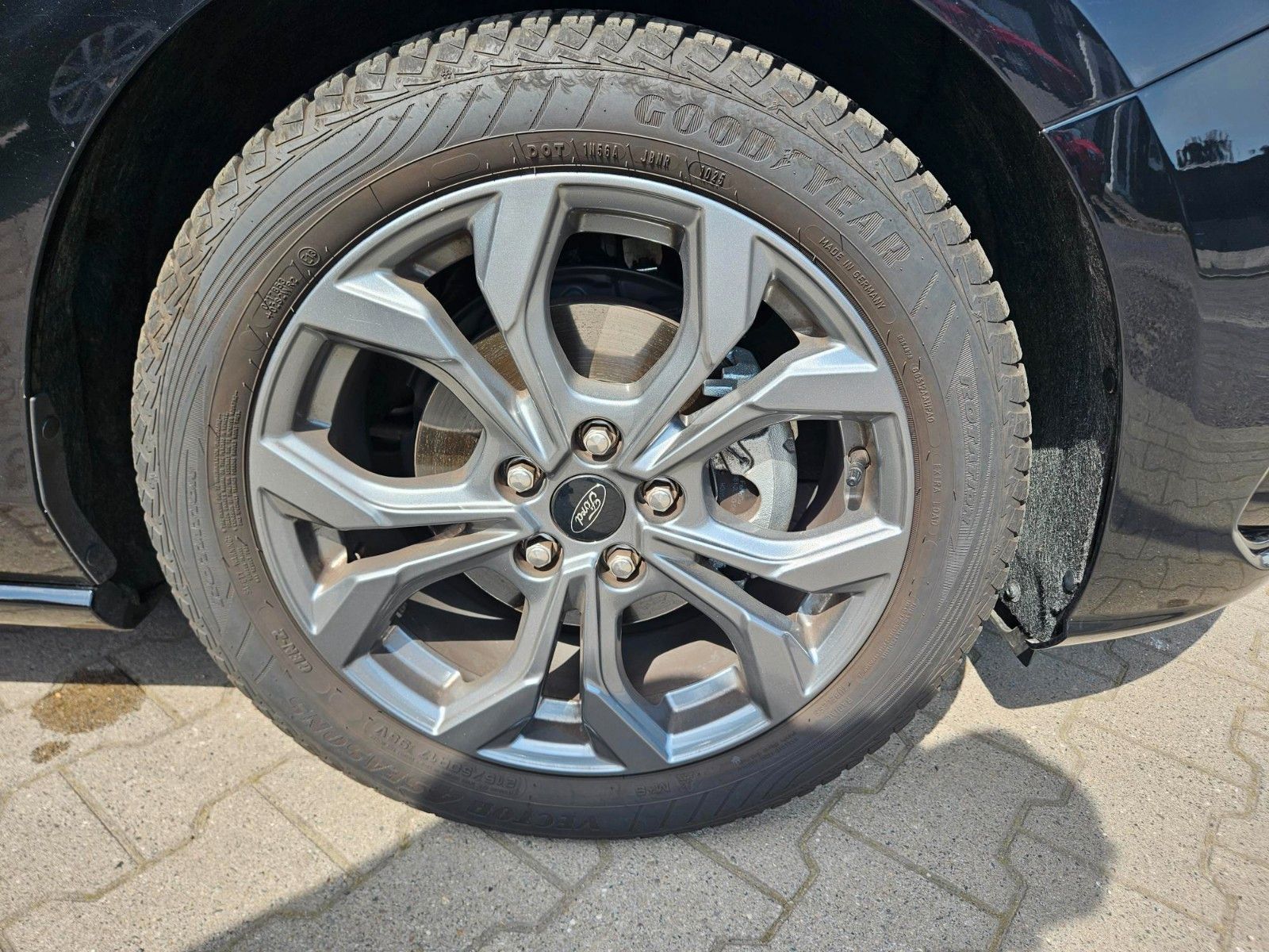 Ford Focus Turnier ST-Line ACC LED NAVI Kamera