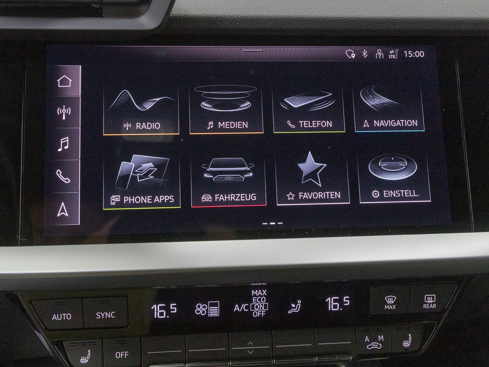 Audi A3 Sportback 45 TFSIe S LINE LM17