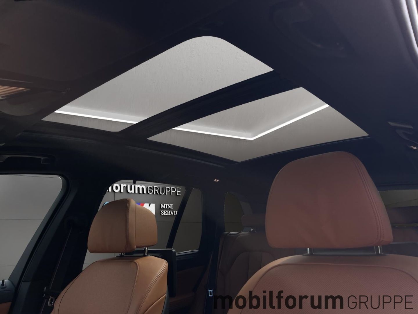 BMW X5 xDrive45e M-Sport Massage Luft AHK Panorama