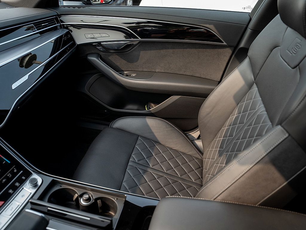 Audi A8 50 3.0 TDI quattro - Samsaru's Car Outlet