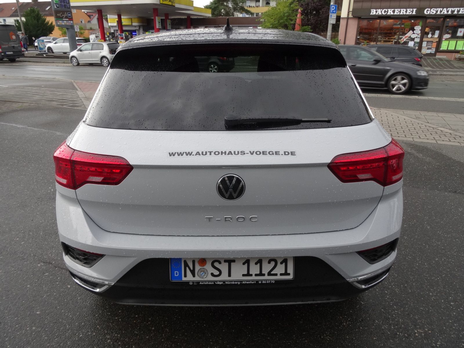 Volkswagen T-Roc 1.5 TSI DSG ACTIVE - Samsaru's Car Outlet