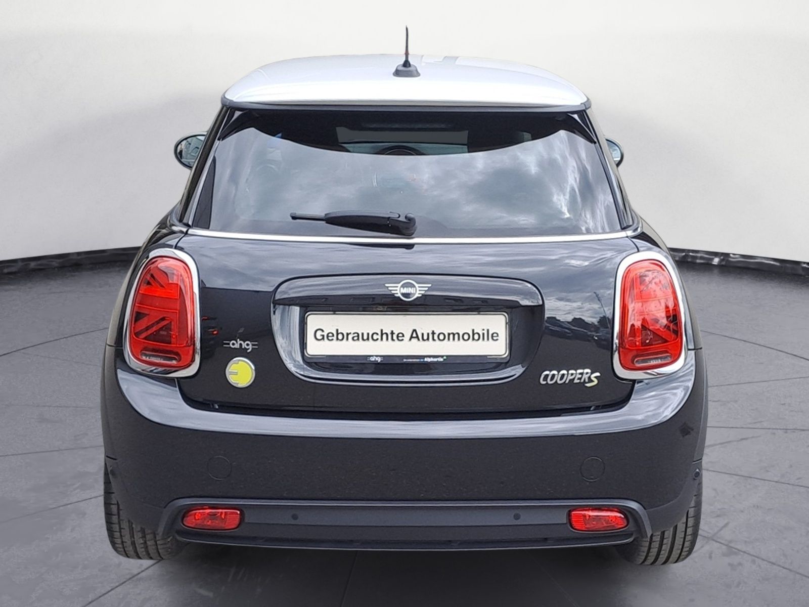 MINI Cooper SE - Samsaru's Car Outlet