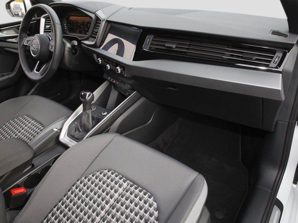 Audi A1 Sportback 30 TFSI advanced s-tronic - Samsaru's Car Outlet
