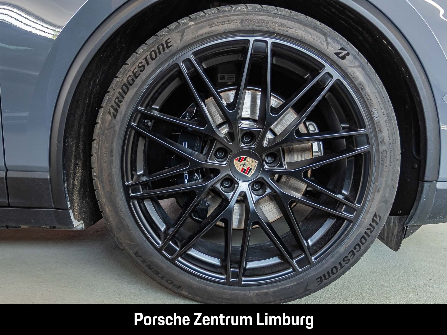 Porsche Macan 4S BOSE Luftfederung Panoramadach LED