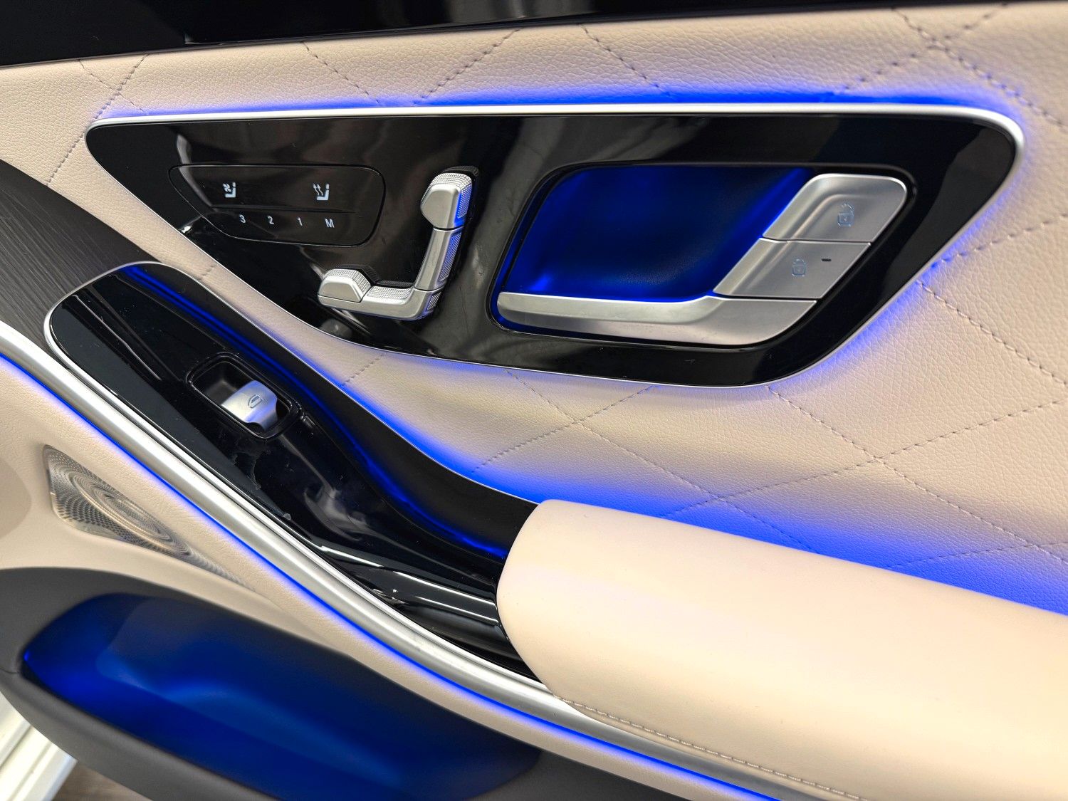 Mercedes-Benz S 350 d 4Matic Lang Designo - Samsaru's Car Outlet
