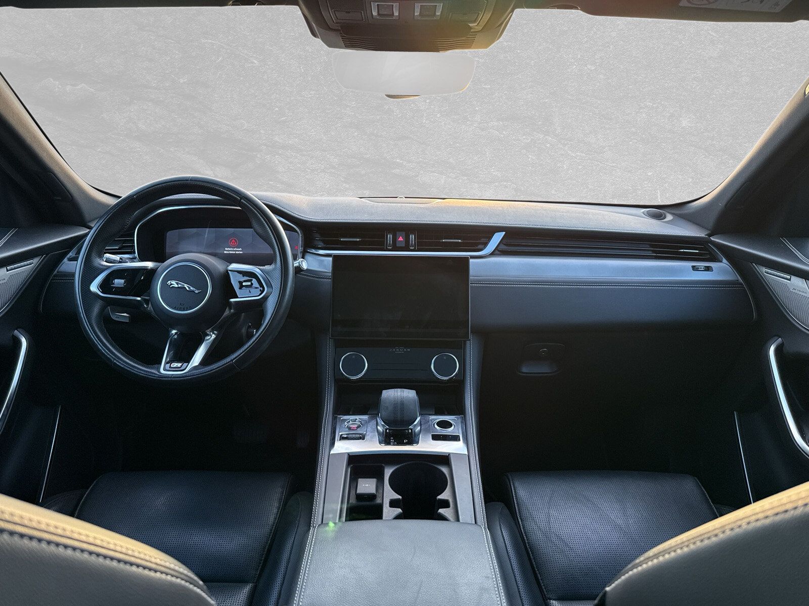 Jaguar F-PACE D300 R-Dyn. SE 22"ACC Pano BlackP.WinterP