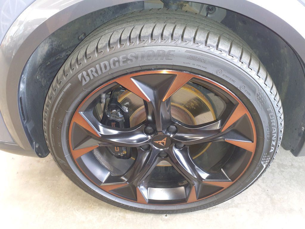 Cupra Formentor 1.4 TSI e-HYBRID AHK*Pano*RFK*PDC*NAV