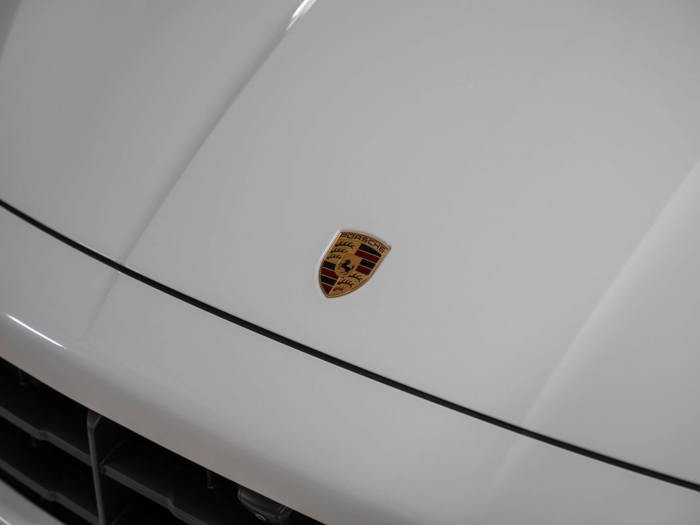 Porsche Cayenne E-Hybrid Beifahrerdisplay Massagesitze