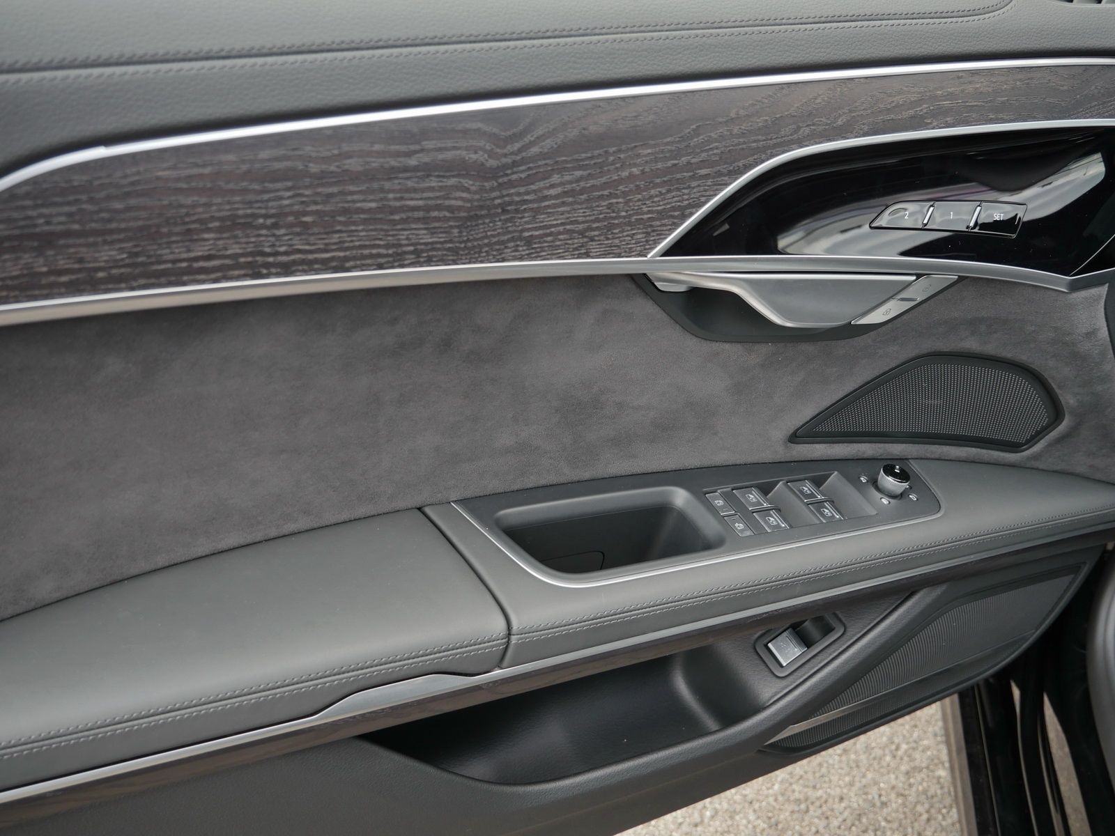 Audi A8 50 TDI qu. - Samsaru's Car Outlet