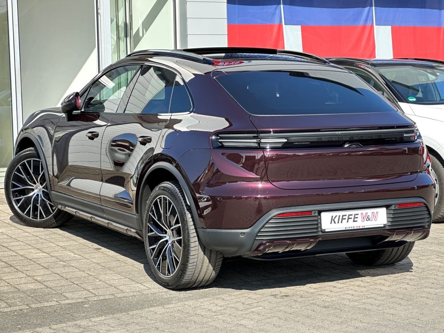Porsche Macan 4 HUD KLIMASITZE PANO MATRIX BOSE KEYLESS