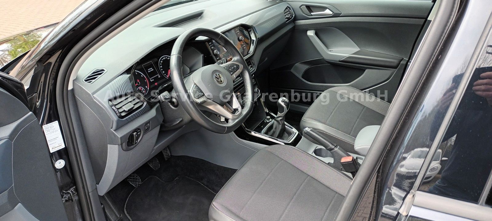 Volkswagen T-Cross - Samsaru's Car Outlet