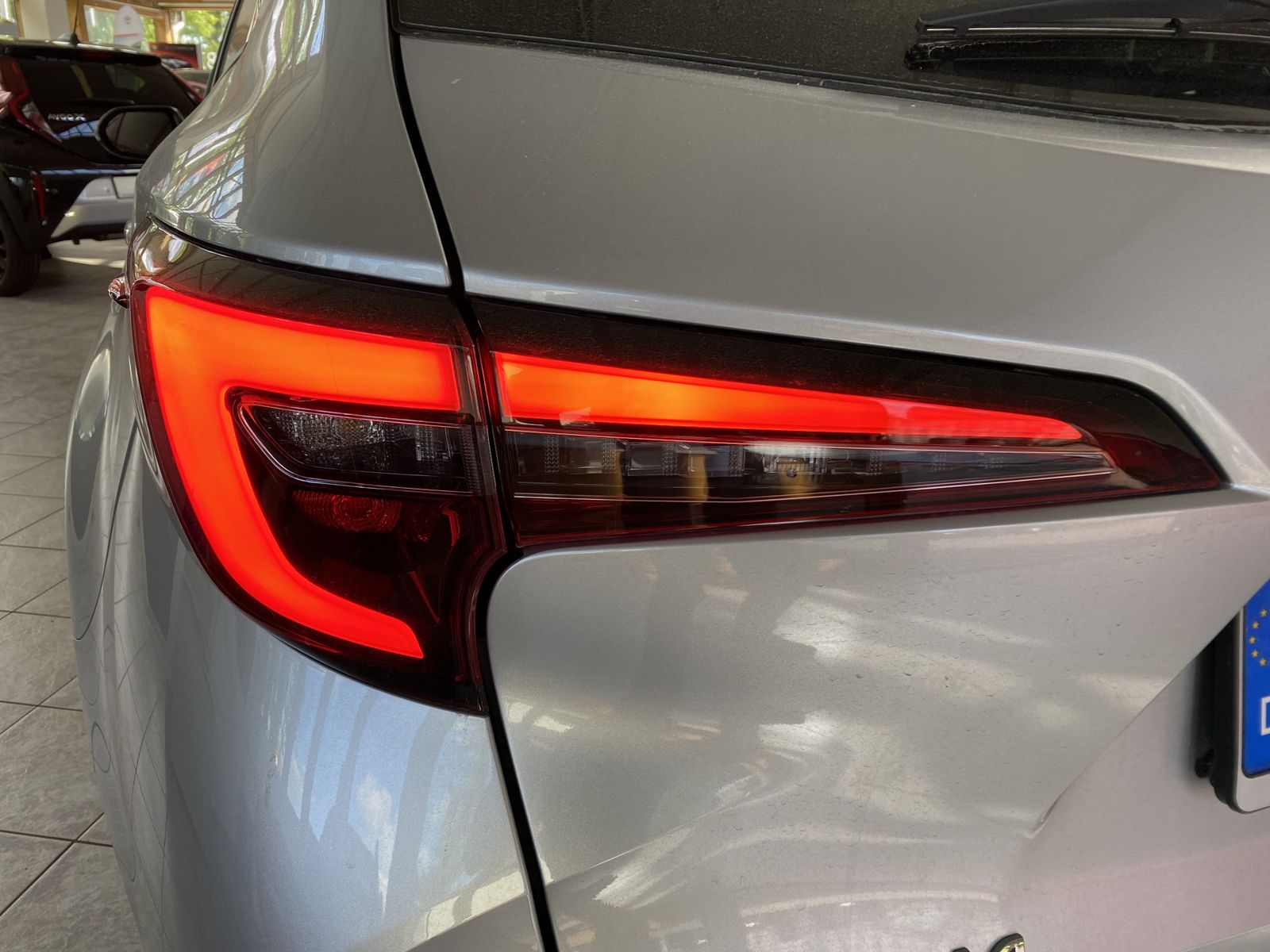 Toyota Corolla 1.8 Hybrid Touring Sports Team D