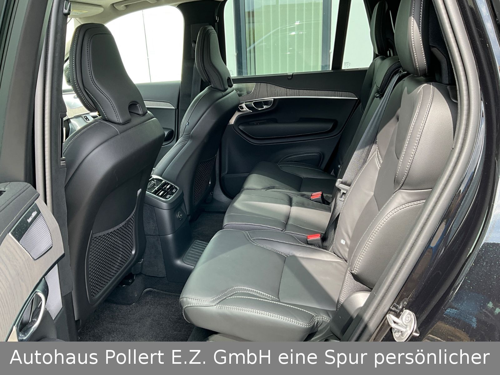 Volvo XC90 Ultra Dark T8 UPE 107.730€