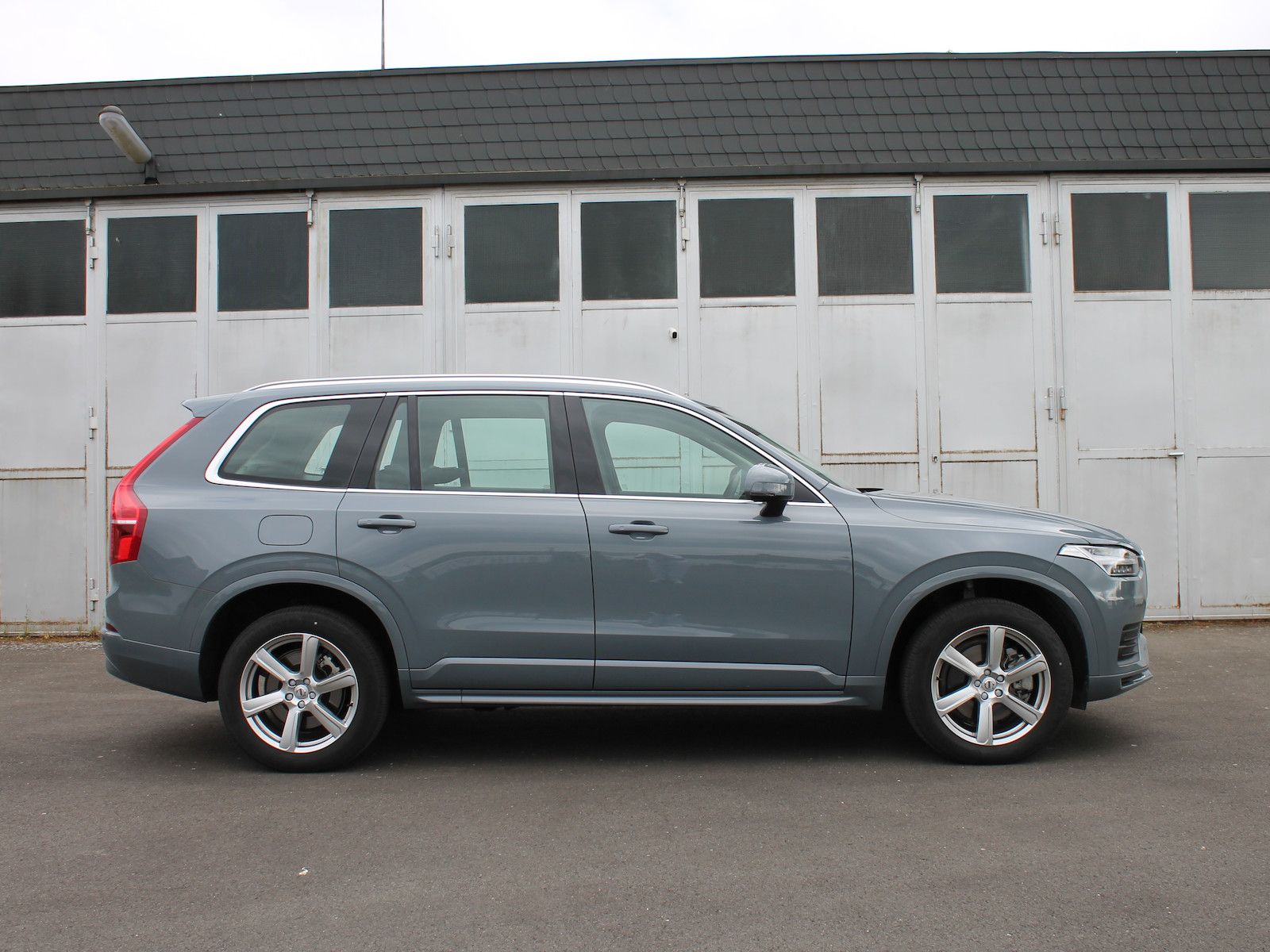 Volvo XC90 Core AWD - Samsaru's Car Outlet