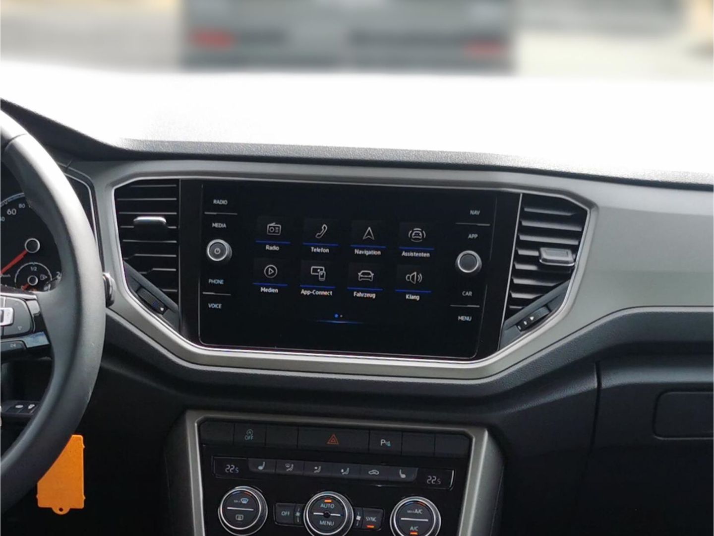 Volkswagen T-Roc Style - Samsaru's Car Outlet