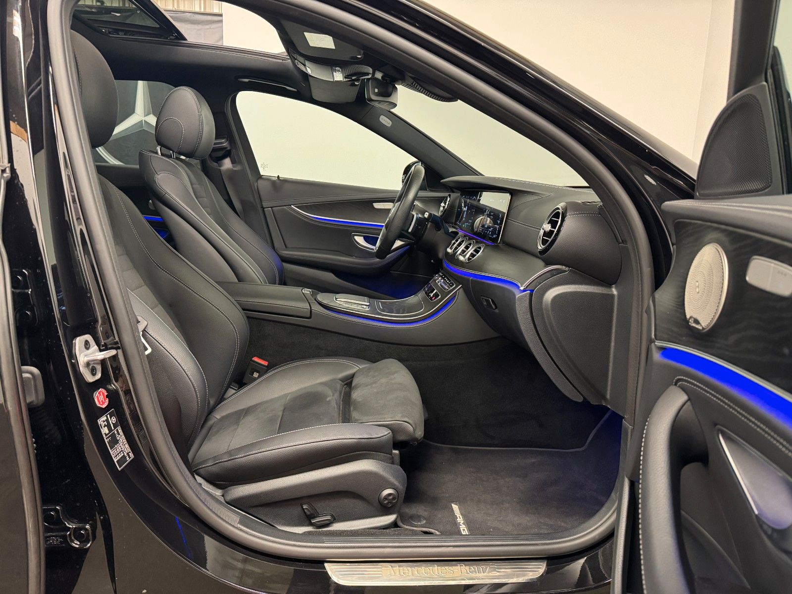 Mercedes-Benz E 300 d 4Matic AMG - Samsaru's Car Outlet