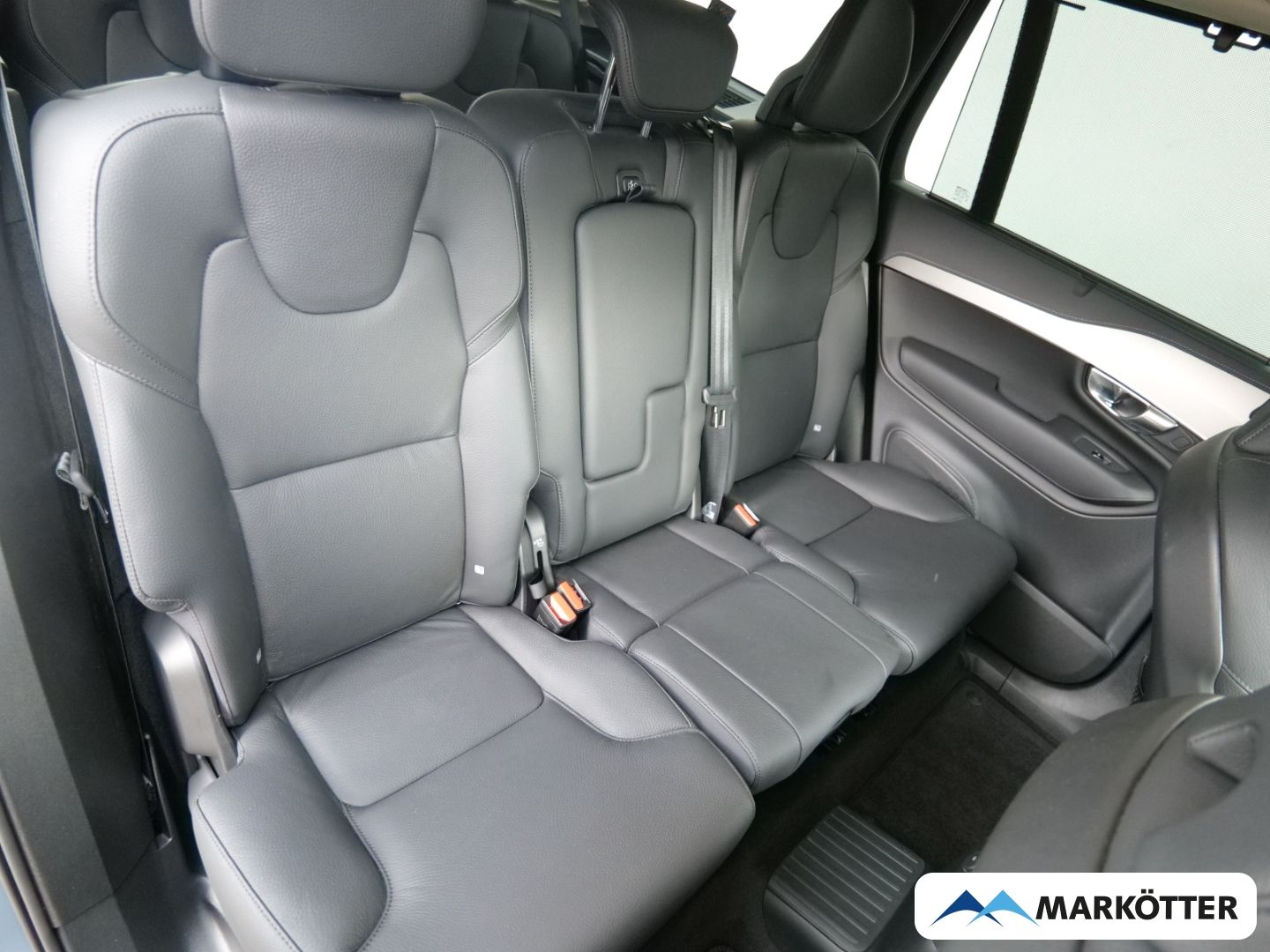 Volvo XC90 T8 AWD Recharge Plus Dark 7-Sitzer/Four-C