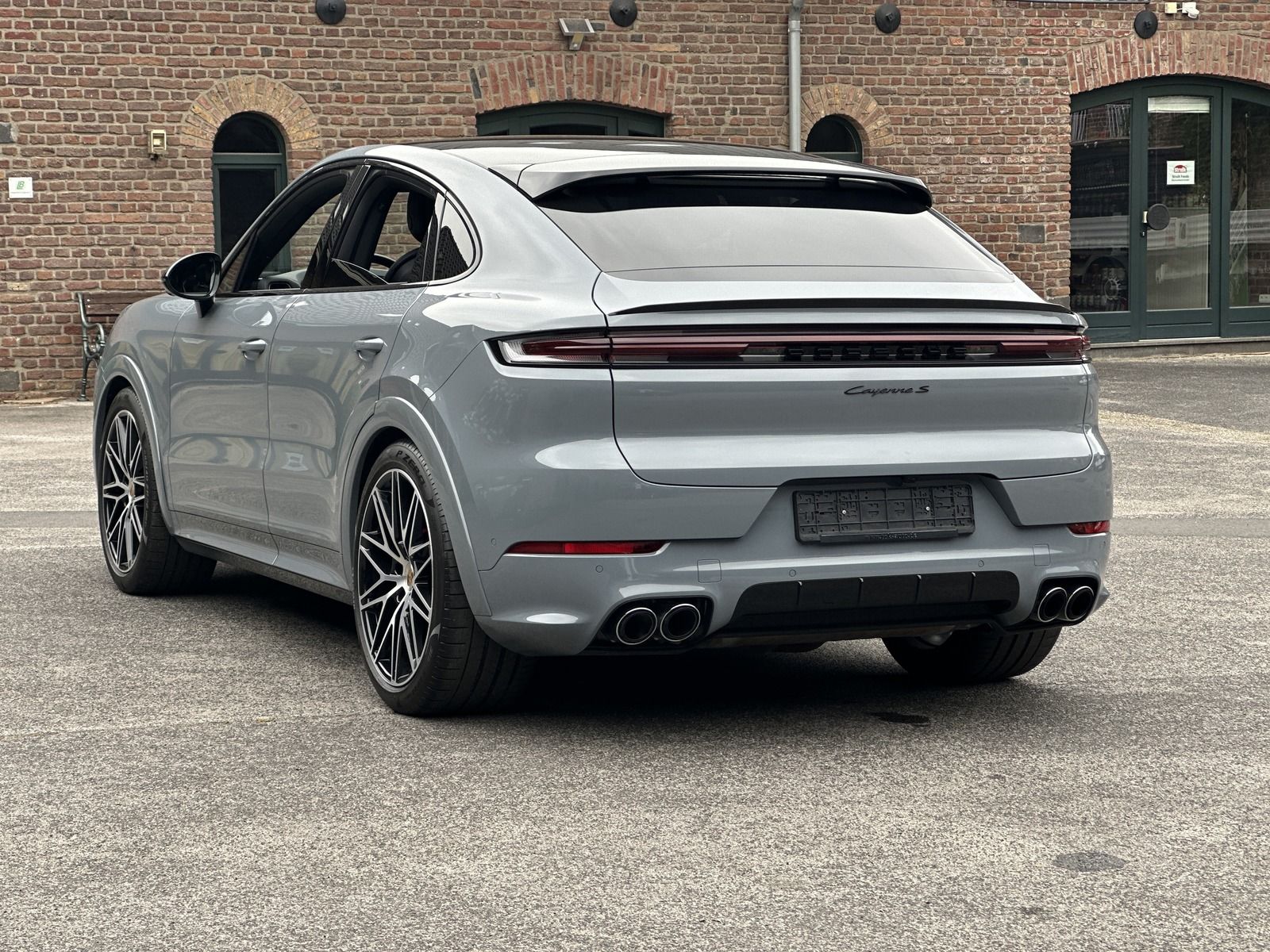 Porsche Cayenne S  Coupe SPORTDESIGN-ABGAS*BOSE*HD MATRI
