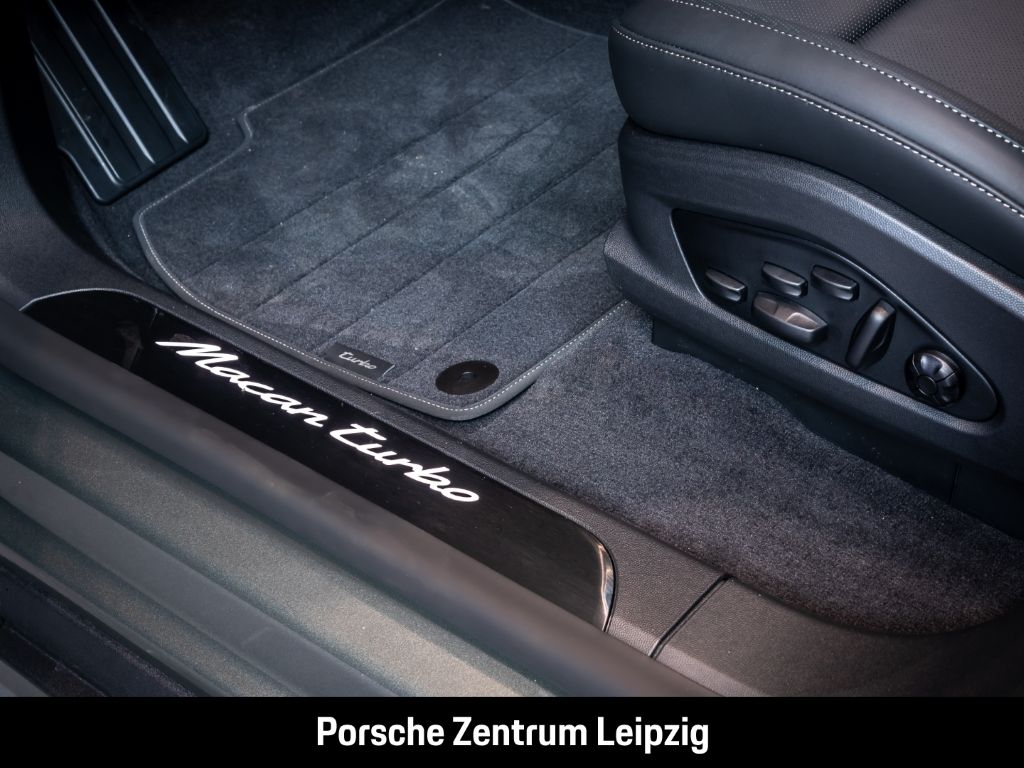 Porsche Macan Turbo - Samsaru's Car Outlet