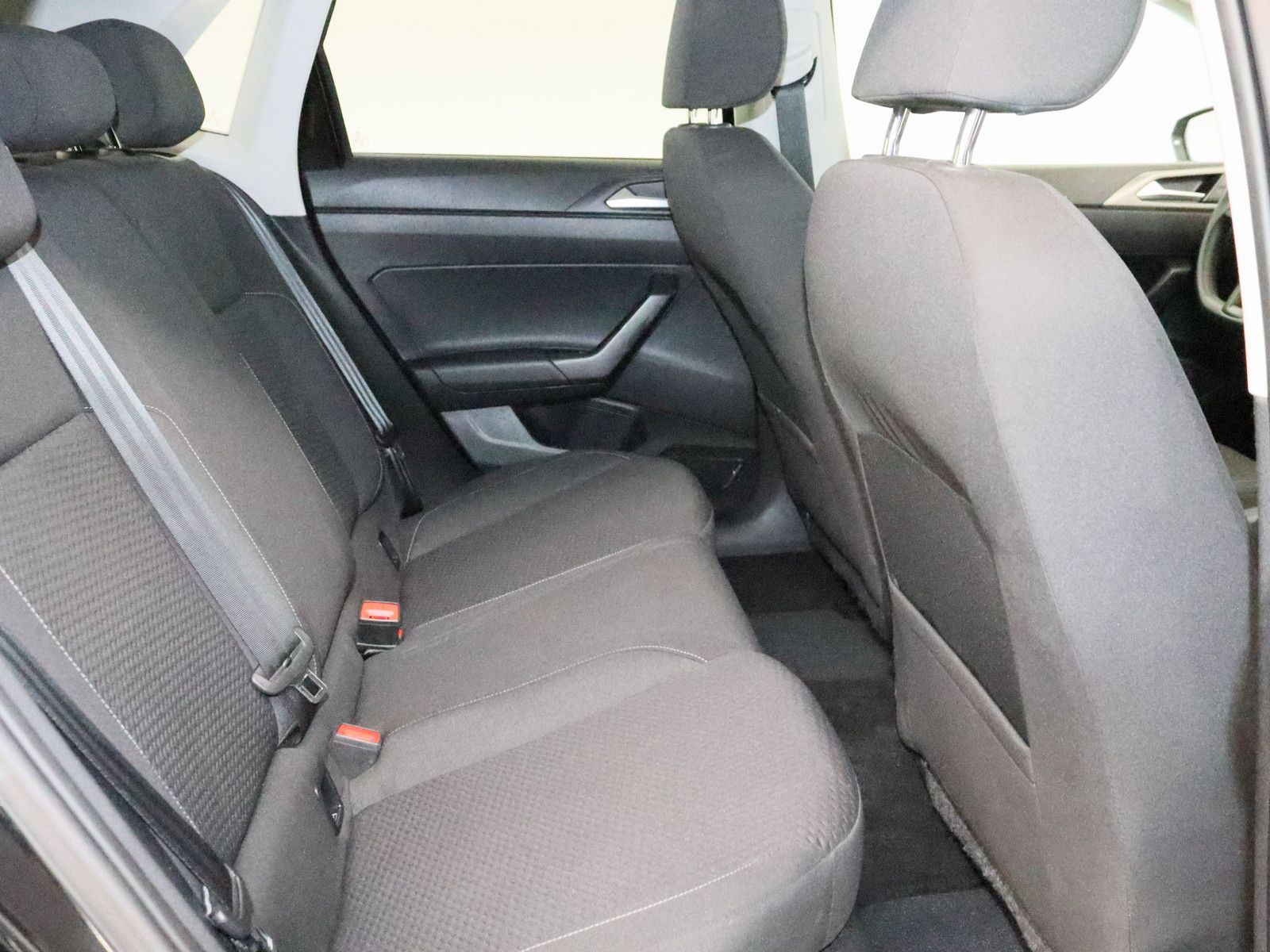 Volkswagen Polo 1.0 TSI Comfortline - Samsaru's Car Outlet