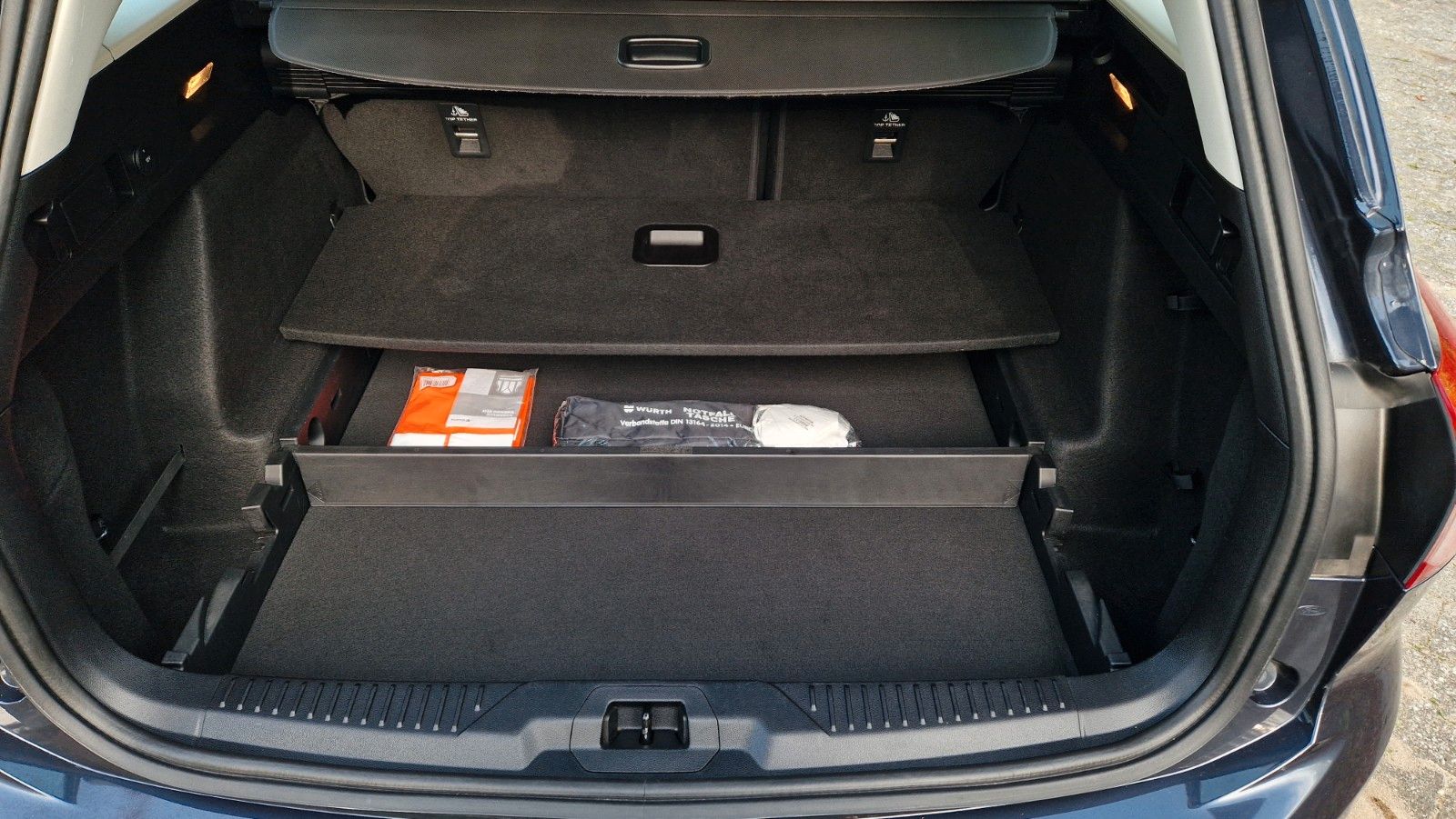 Ford Focus Tun. 1.5d 1.Hd Aut Rf ACC LED Navi DAB
