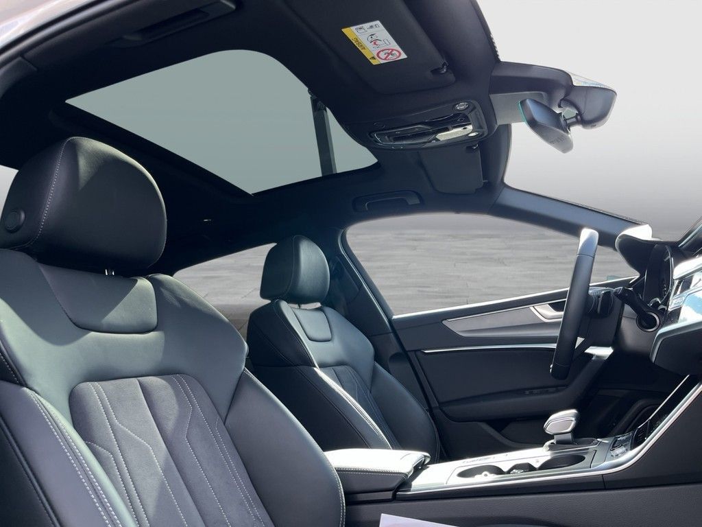 Audi A6 Avant 45 TFSI quattro S line Pano Matrix AHK