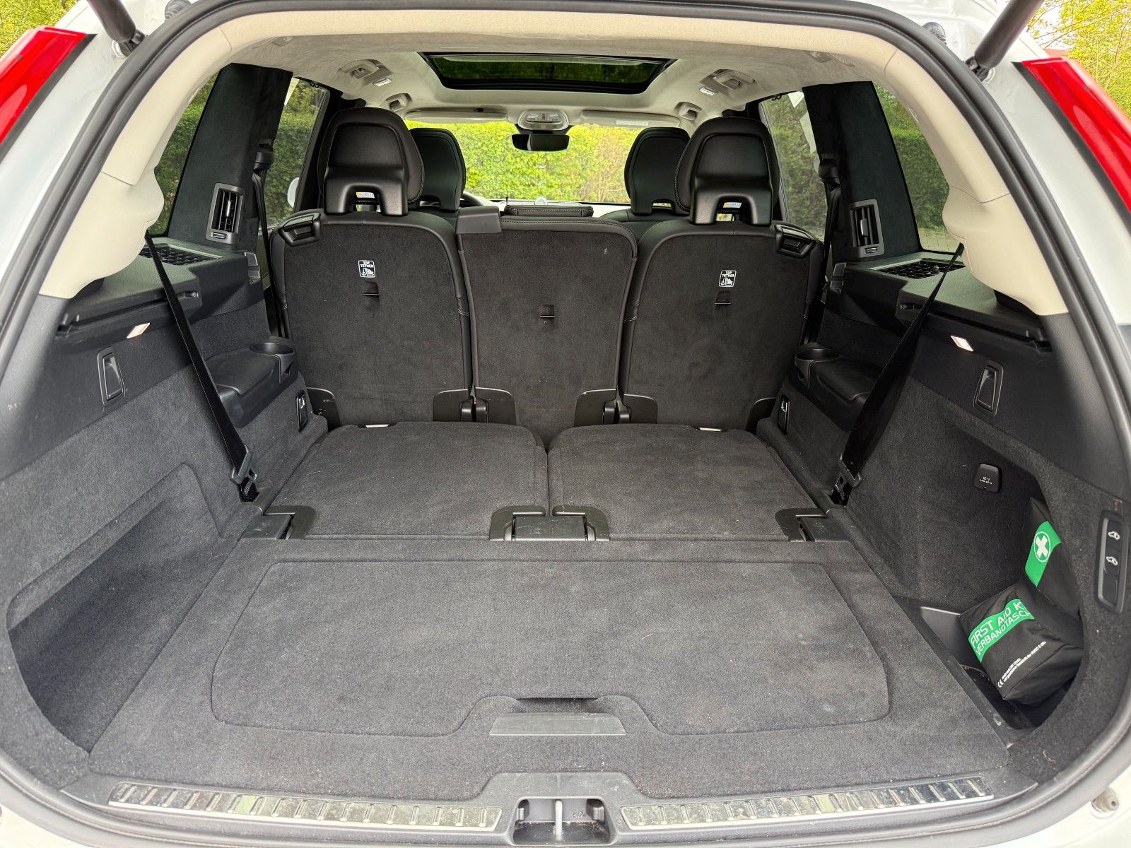 Volvo XC90 B5 AWD DIESEL+ULTIMATE+VOLLAUSTTATUNG+22"