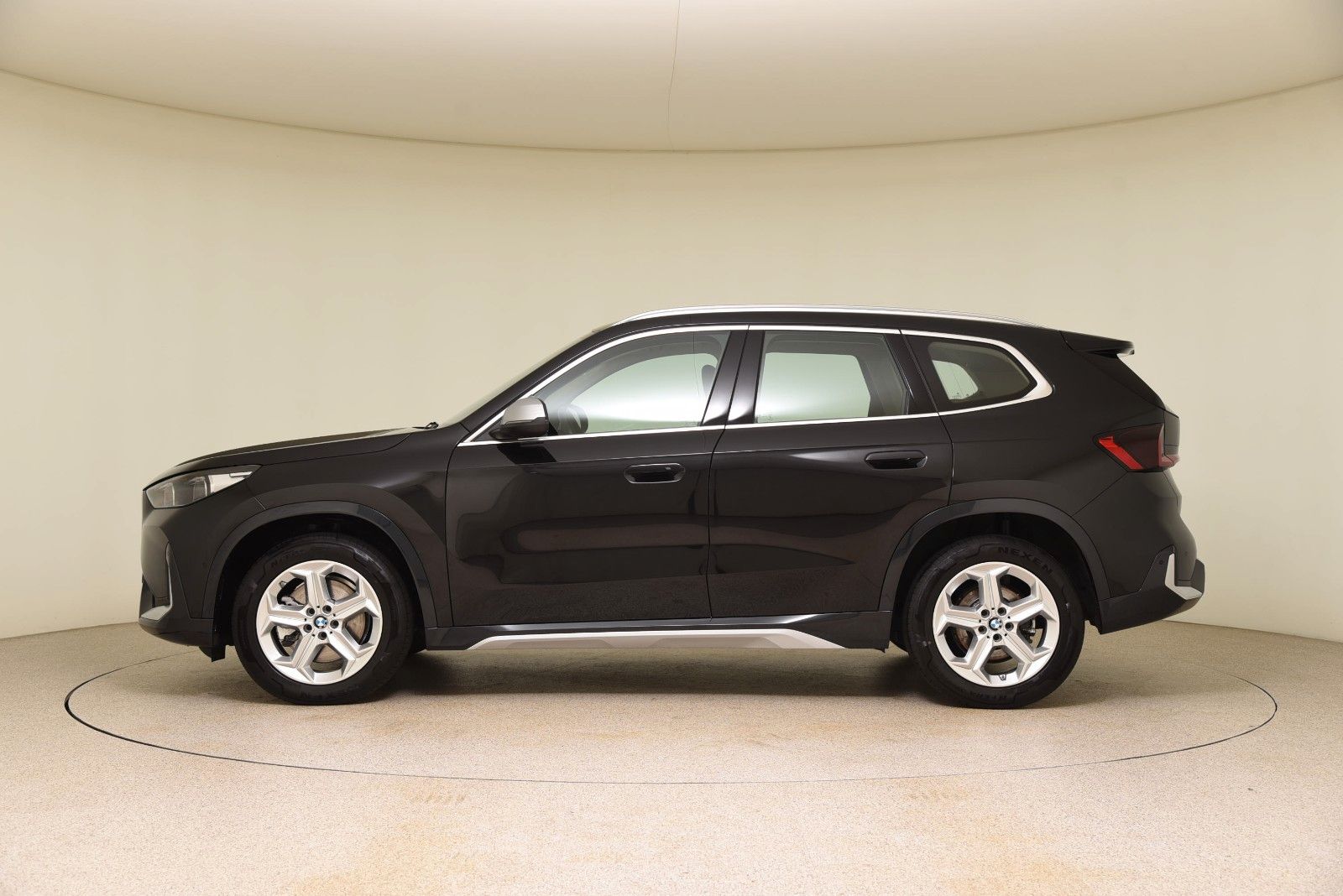 BMW X1 xDrive23d xLine - Samsaru's Car Outlet