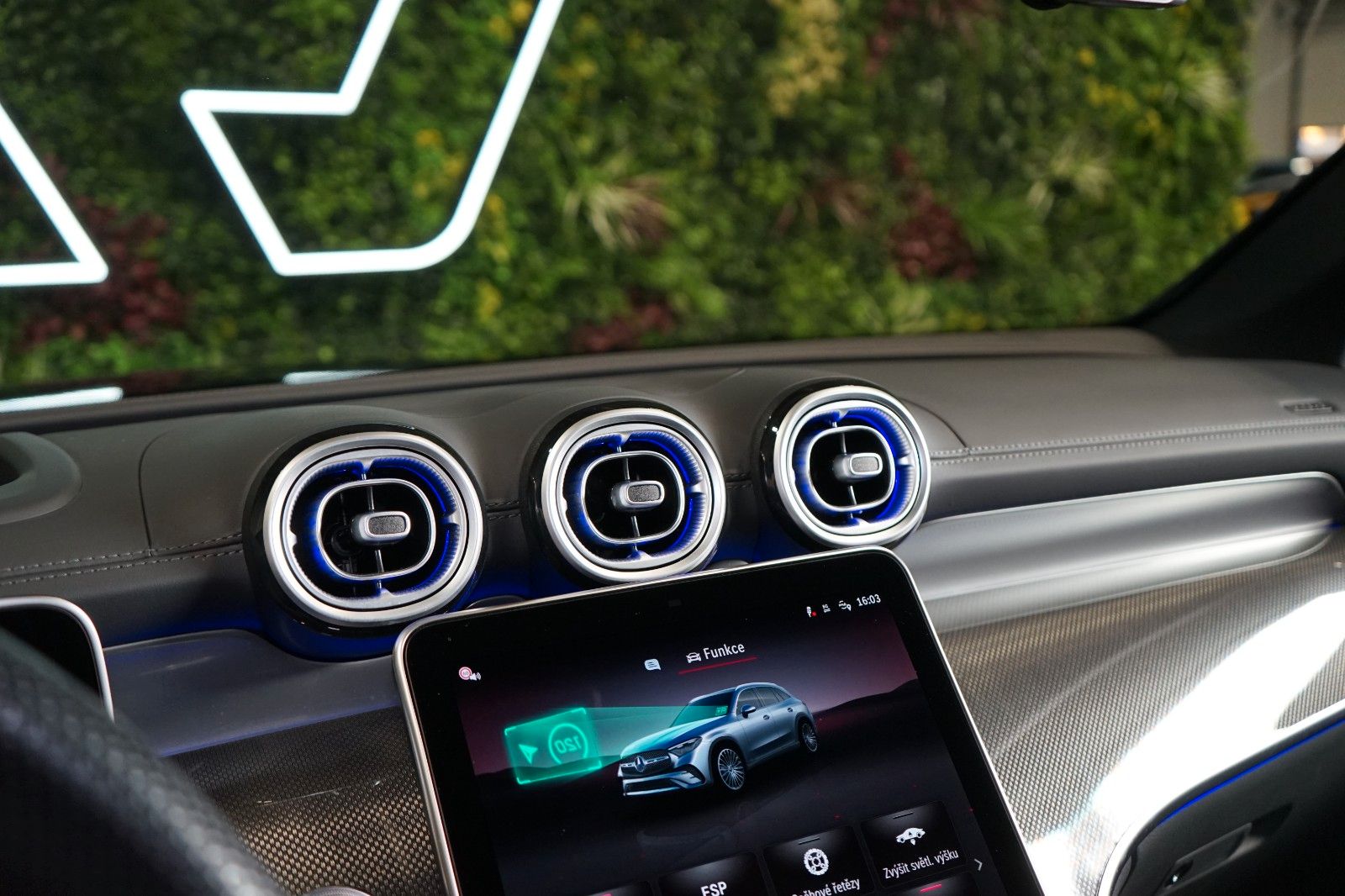 Mercedes-Benz GLC*300d*4M*AIR*360*TOW*PANO*63.554€ NETTO