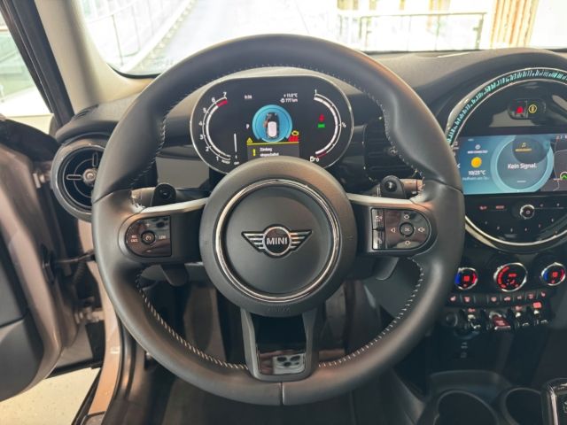 MINI Cooper S - Samsaru's Car Outlet