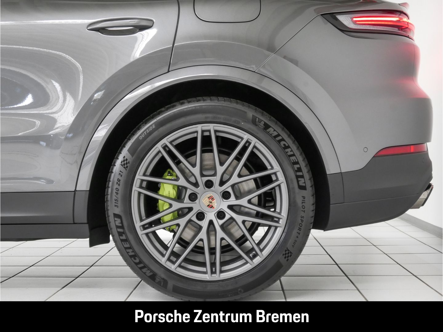 Porsche Cayenne S E-Hybrid Coupe AHK PDLS+ HuD Sportsitz