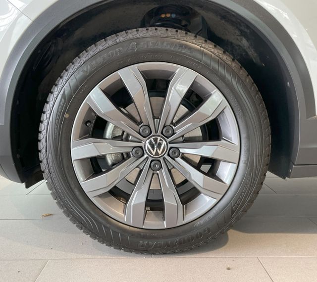 Volkswagen T-Roc 1.5 DSG Sport - Samsaru's Car Outlet