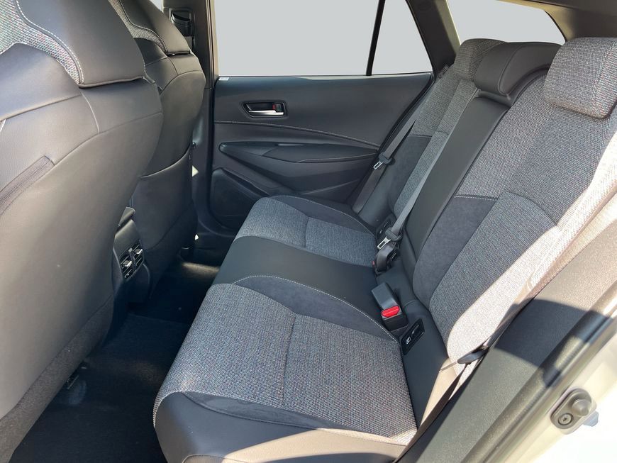 Toyota Corolla 2.0 Hybrid Touring Sports Teamplayer, Te