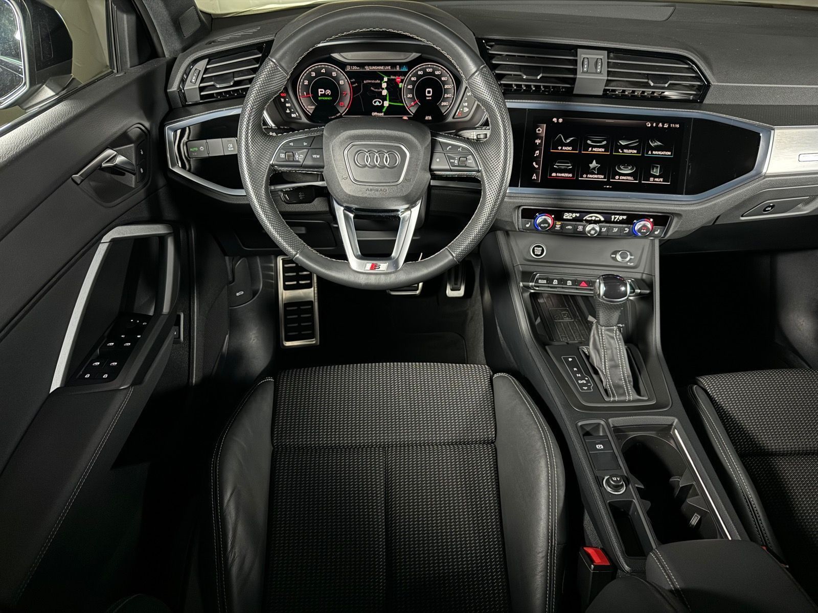 Audi Q3 Sportback 40 TFSI quattro S-Line - Samsaru's Car Outlet