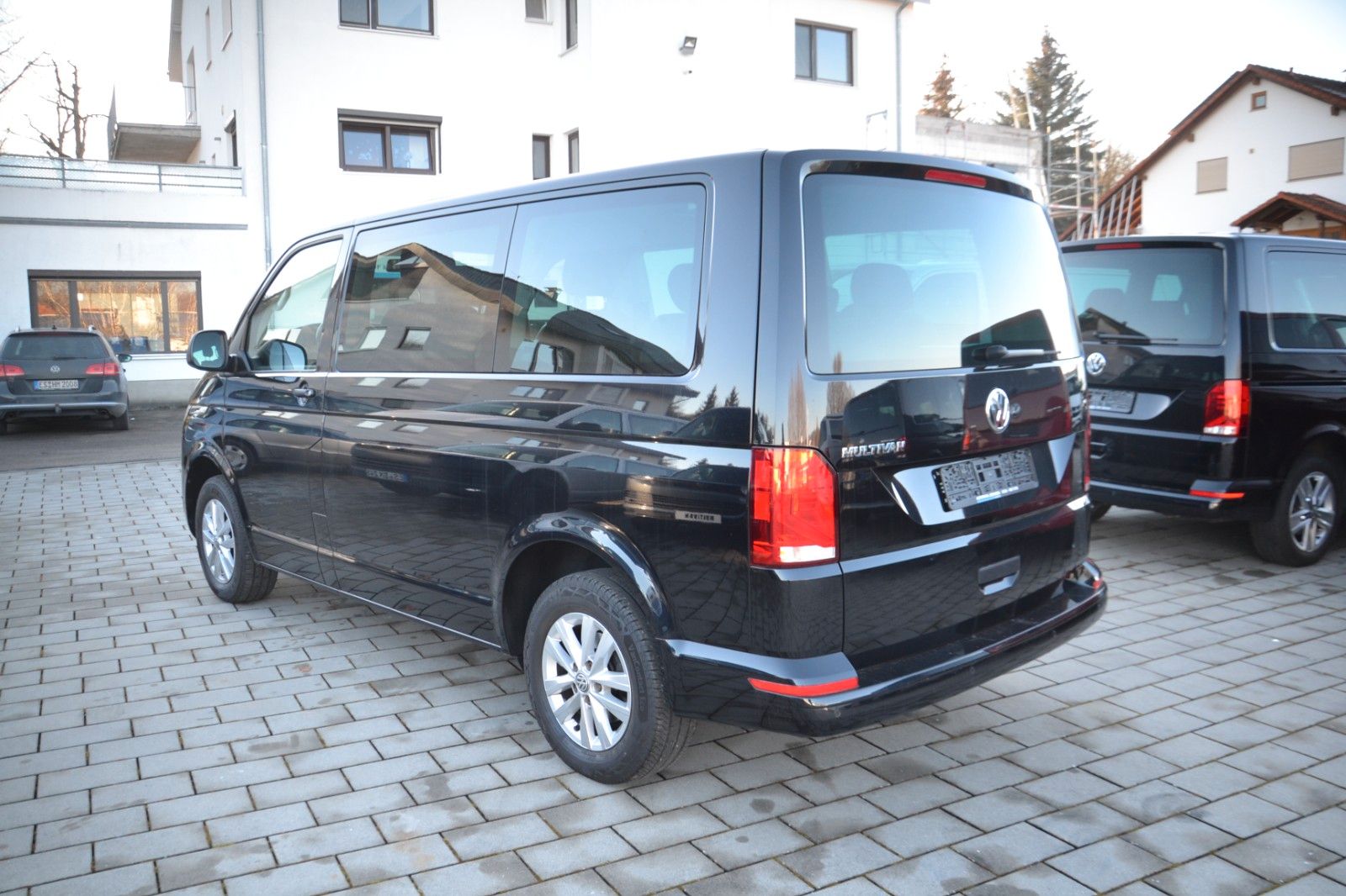 Volkswagen T6.1 Multivan - Samsaru's Car Outlet