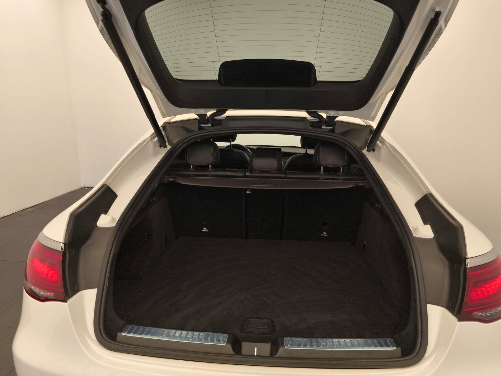Mercedes-Benz GLC 220 d 4M Coupé AMG Plus - Samsaru's Car Outlet