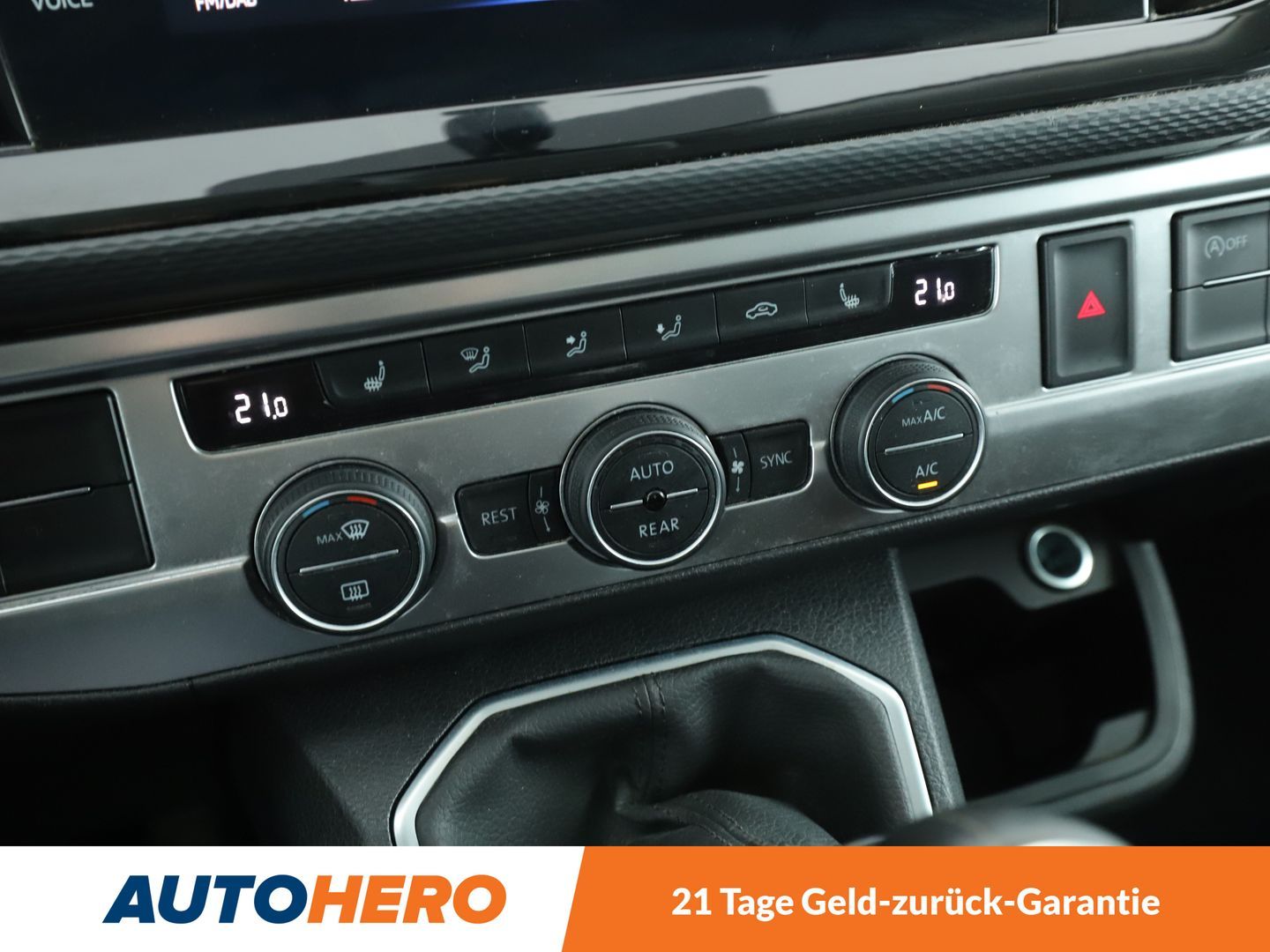 Volkswagen T6 Multivan 2.0 TDI Comfortline - Samsaru's Car Outlet