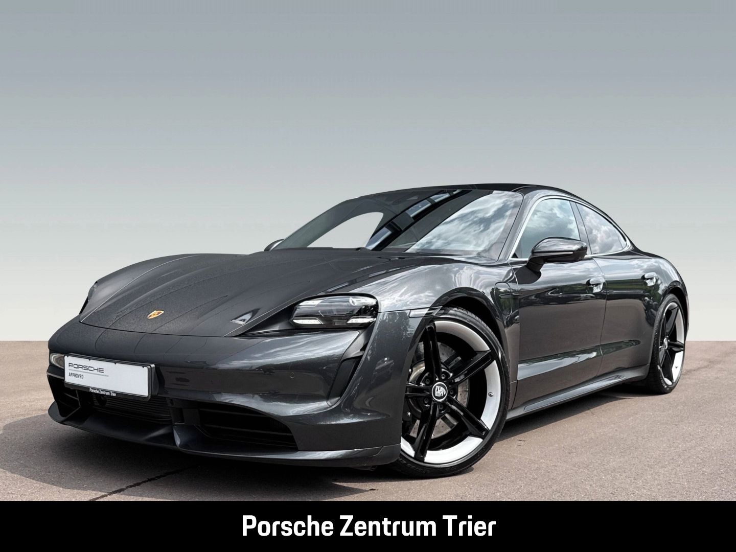 Porsche Taycan Turbo BOSE Panoramadach InnoDrive LED