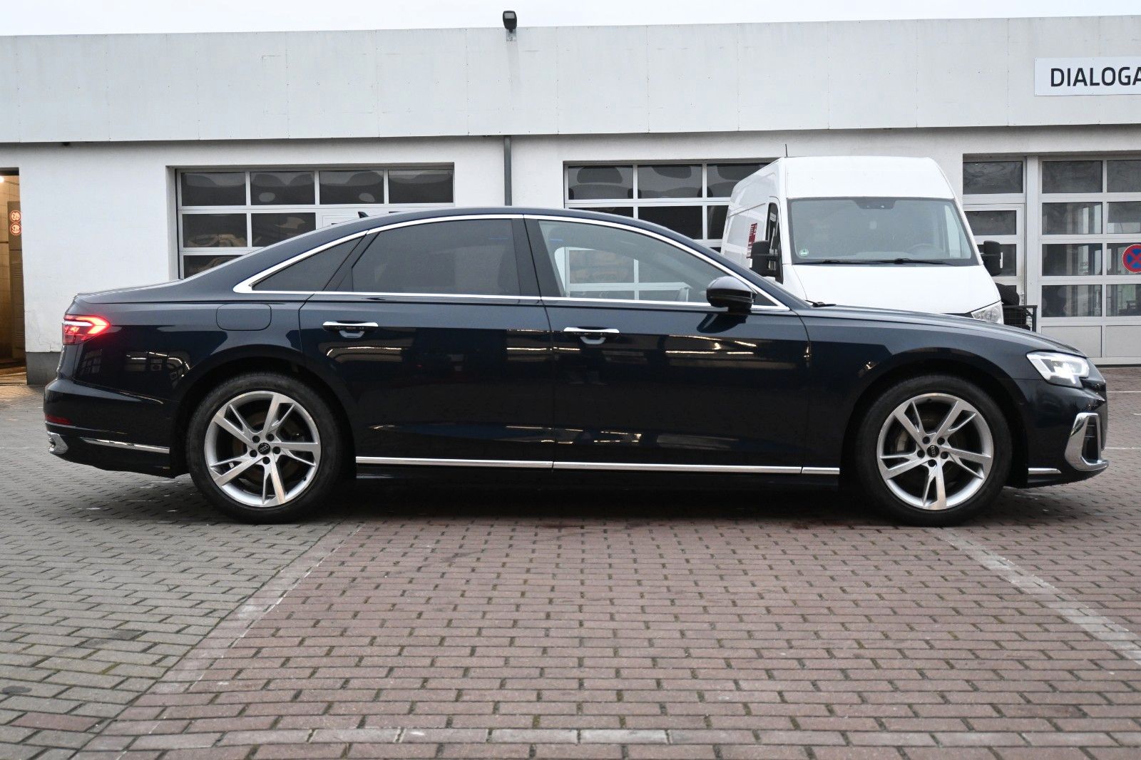 Audi A8 50 TDI quattro - Samsaru's Car Outlet