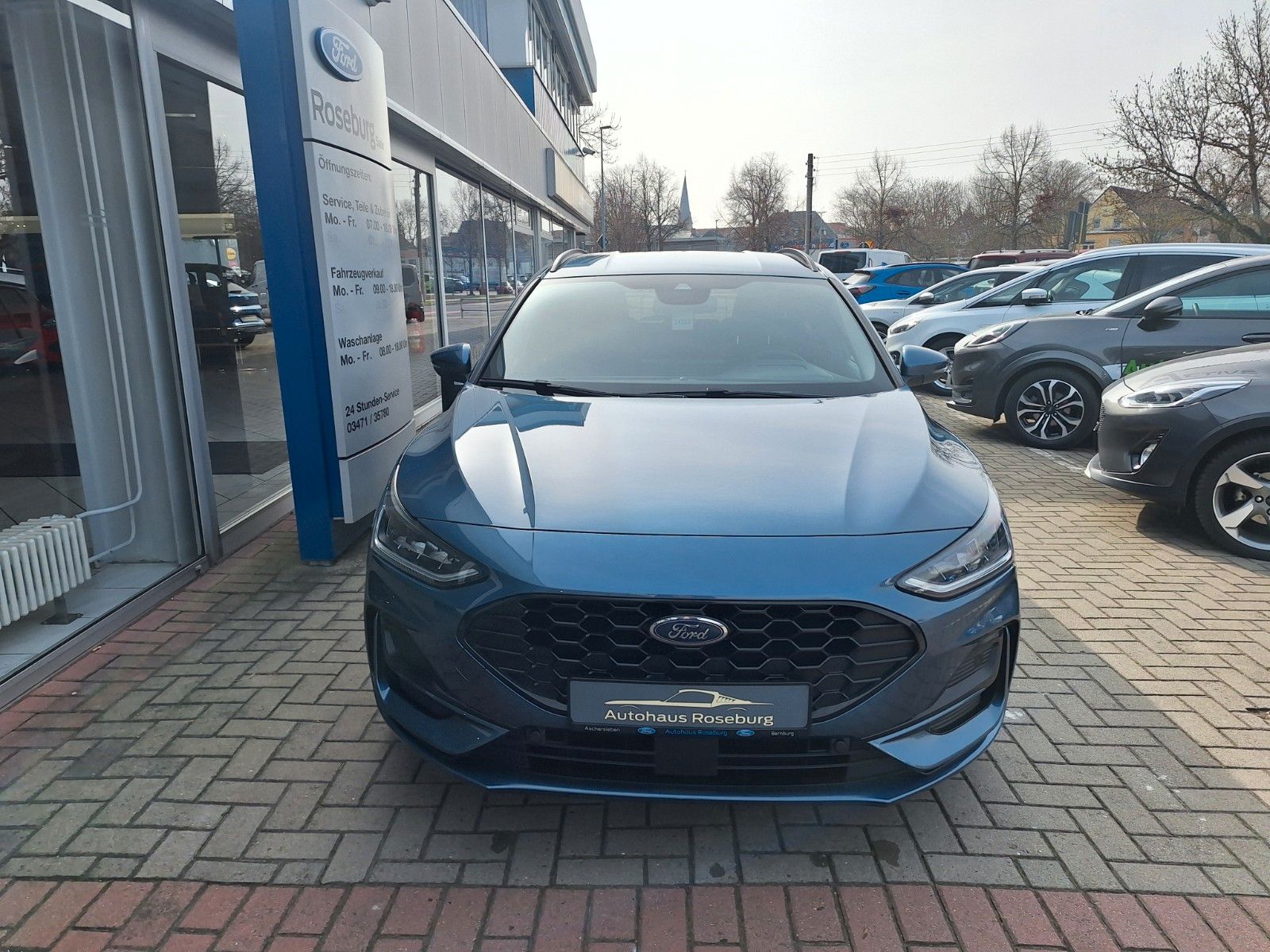 Ford Focus Turnier ST-Line X AHK NAVI LED PDC RFK LMF