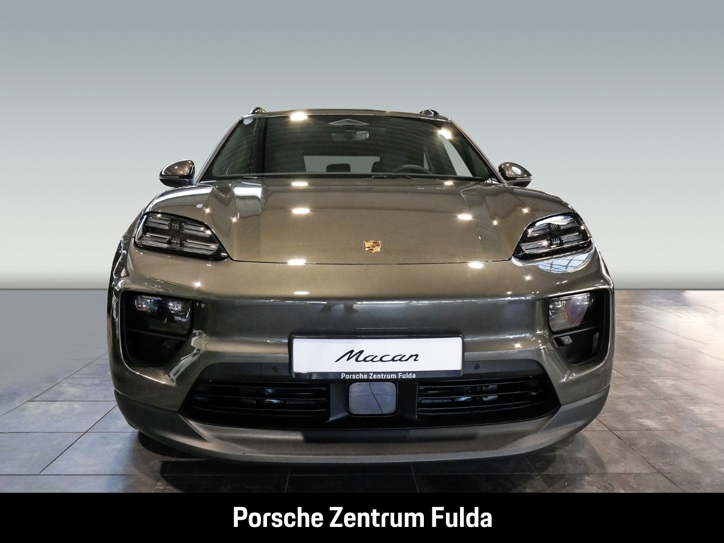 Porsche Macan 4 - Samsaru's Car Outlet