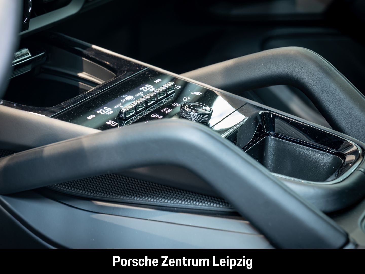 Porsche Cayenne HD-Matrix SportDesign Massage AHK HeadUp