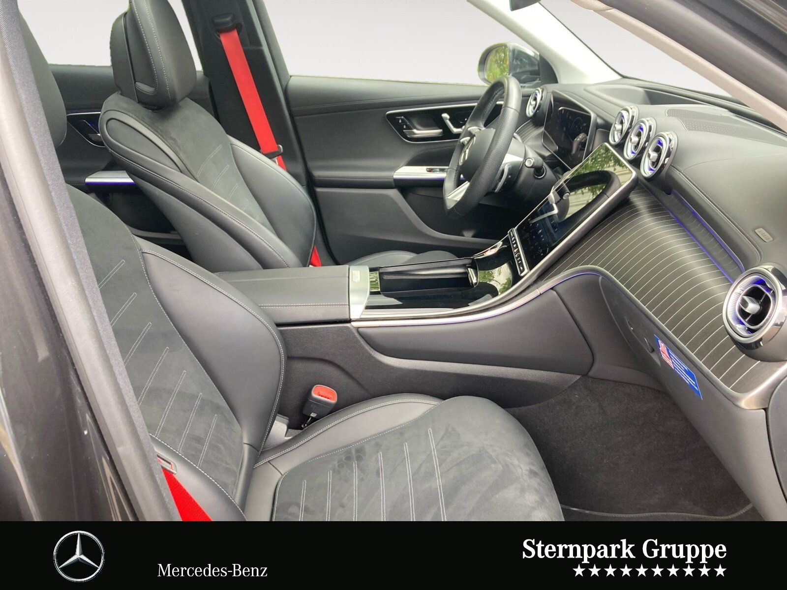 Mercedes-Benz GLC 300 e 4M AMG Premium Plus +AHK+Pano+DIST+20"