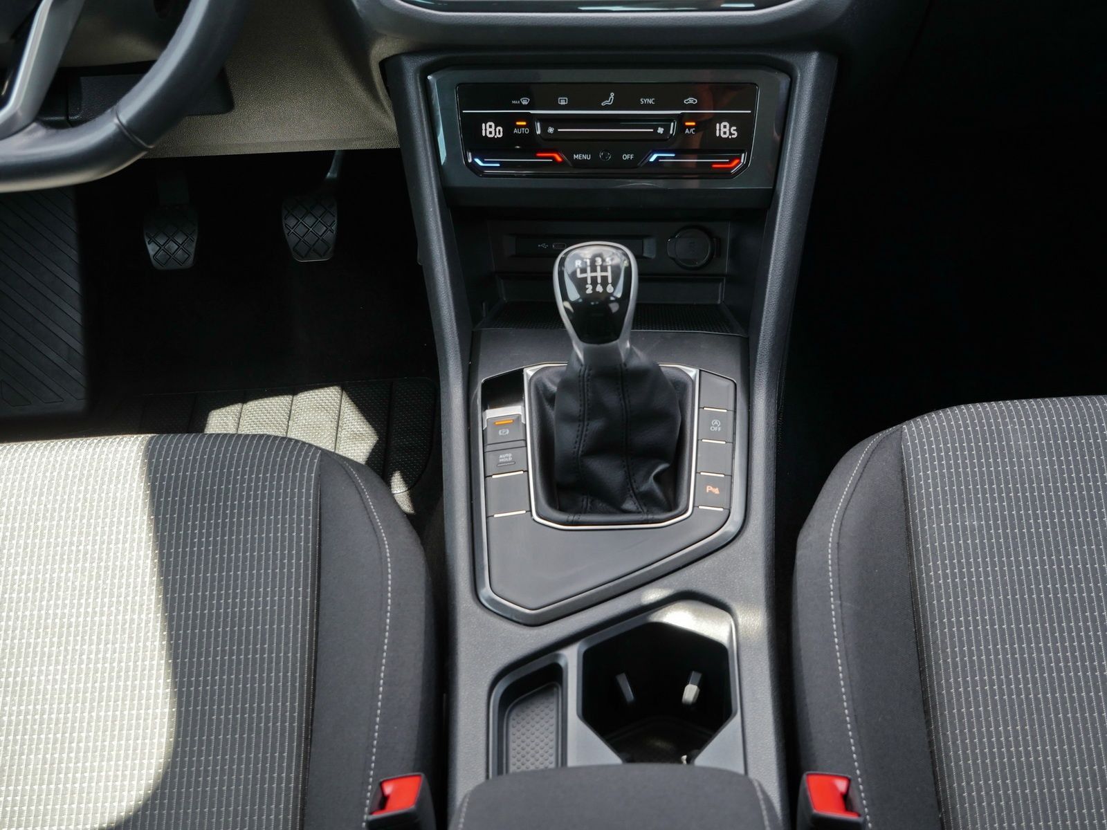 Volkswagen Tiguan 2.0 TDI - Samsaru's Car Outlet